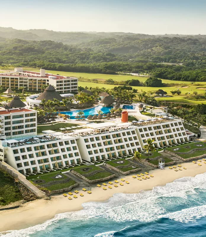 Iberostar Litibú, vista aérea del resort frente a la playa